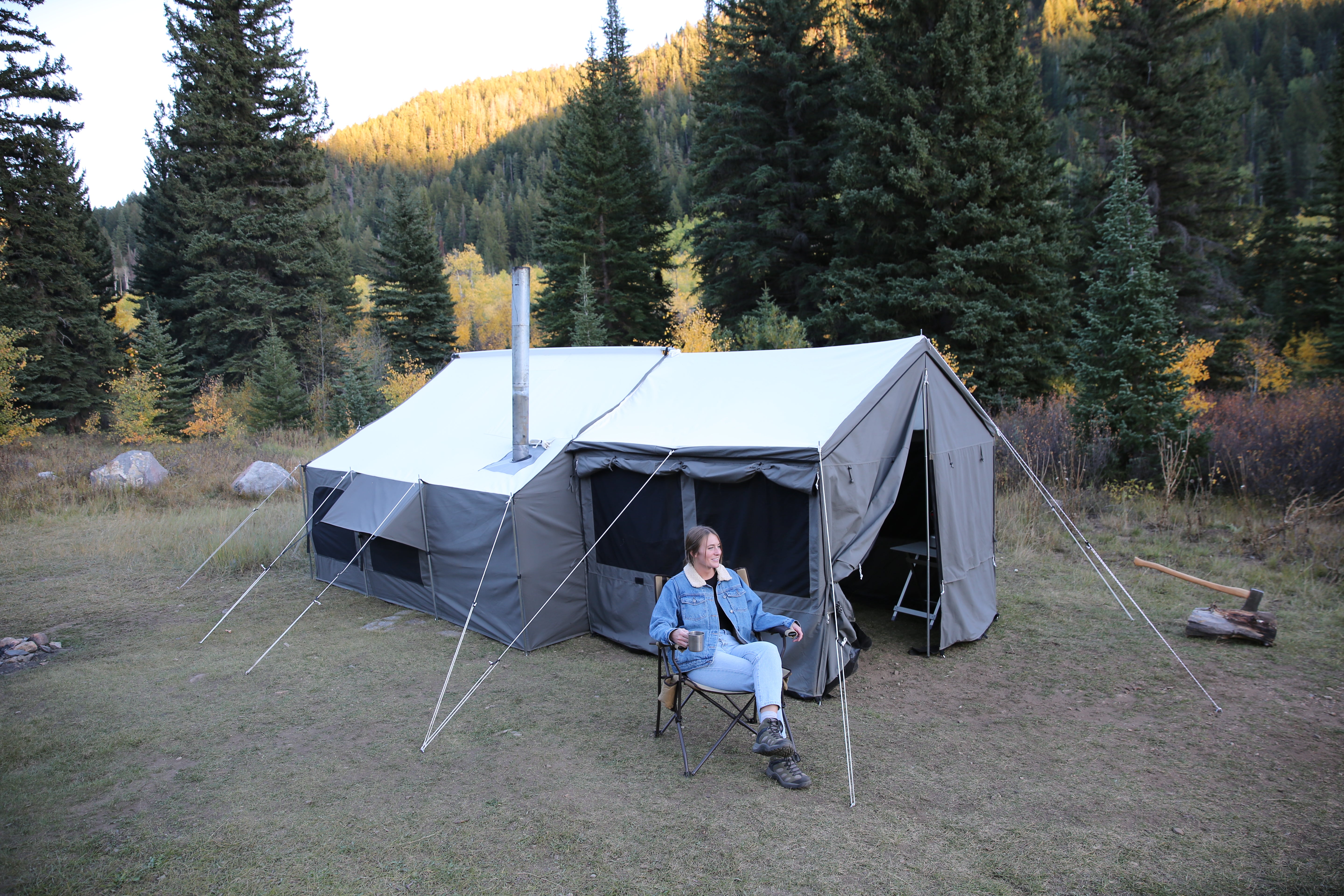 Cabin tent with outlet stove